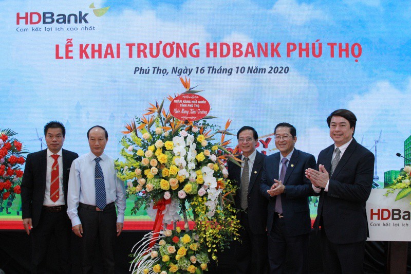 hdbank khai truong va di vao hoat dong tai vung dat to phu tho