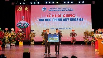 Học bổng “Bảo Việt - Niềm tin thắp sáng tương lai”: 6 năm đồng hành cùng sinh viên trường Đại học Kinh tế Quốc dân