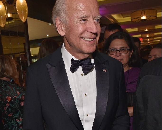 thoi trang cua joe biden anh 7