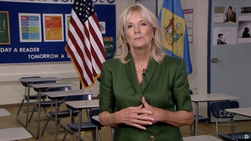 Ba Jill Biden thich mac do thanh lich anh 4