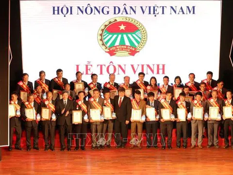 Tôn vinh các nhà khoa học của nhà nông