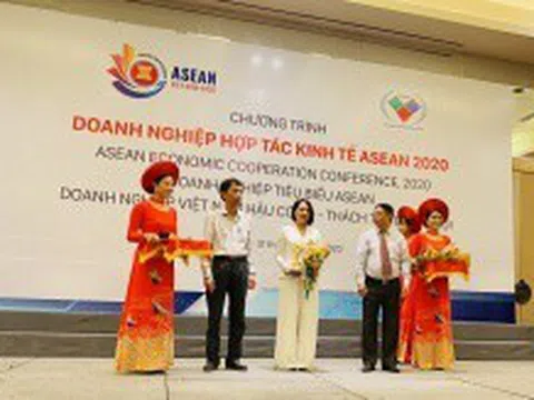 “Nữ tướng” Hanoi Telecom đạt danh hiệu Nhà Quản lý tâm tài xuất sắc ASEAN