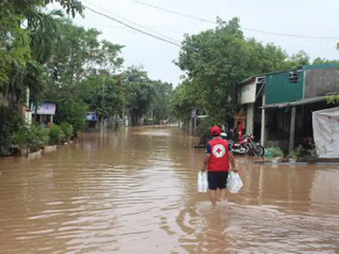 Đồng hành cùng người dân vượt qua khó khăn