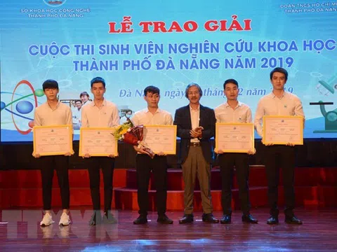 “Thiết kế thủy bộ thu gom rác bãi biển” đạt giải nhất cuộc thi nghiên cứu khoa học Đà Nẵng