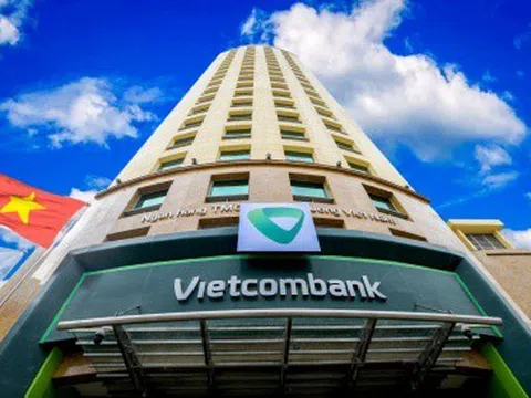 Vietcombank giảm 1%/năm lãi suất cho vay hỗ trợ khách hàng 10 tỉnh miền Trung