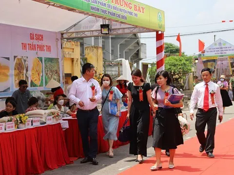 Hà Nội: Hướng đi nào cho các sản phẩm OCOP huyện Phúc Thọ phát huy được lợi thế cạnh tranh?