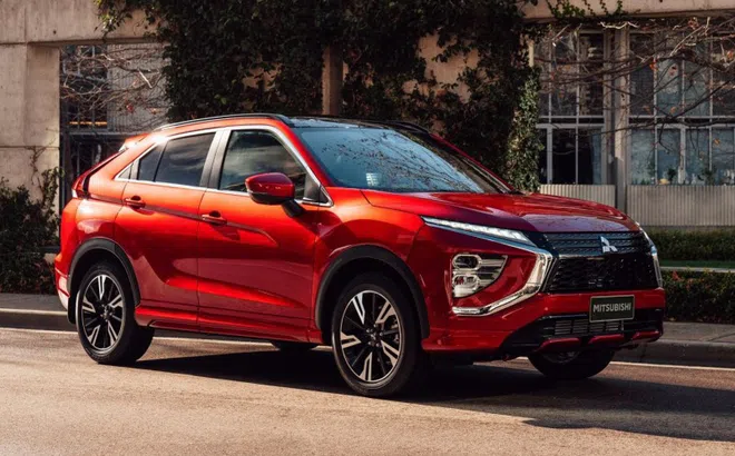 Cận cảnh Mitsubishi Eclipse Cross facelift - cốp rộng, thiết kế đẹp